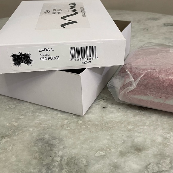 Nina Lara Feather Embellished Minaudiere Clutch - Picture 13 of 13